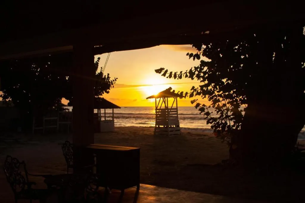 ** Hotel Merrils Deluxe Negril Jamaica