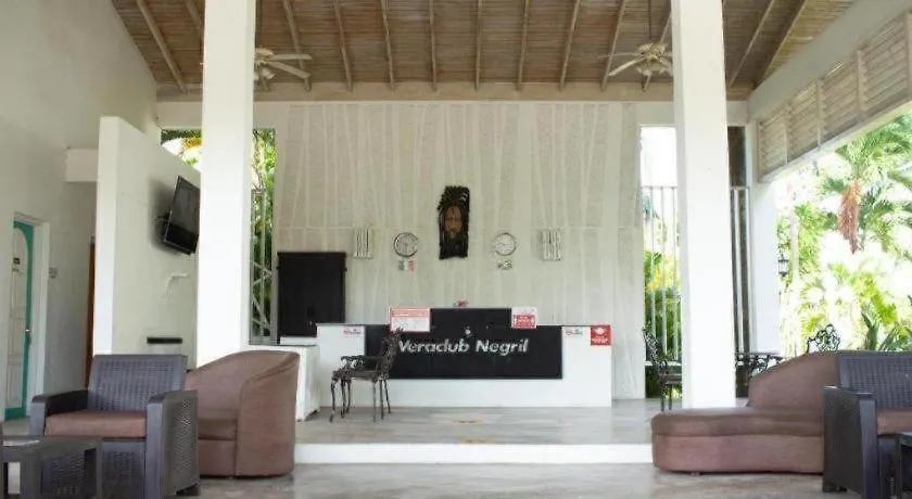 Hotel Merrils Deluxe Negril